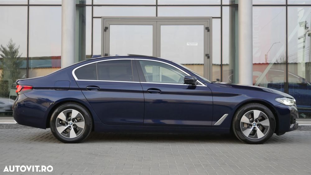 BMW Seria 5 530i xDrive AT - 9