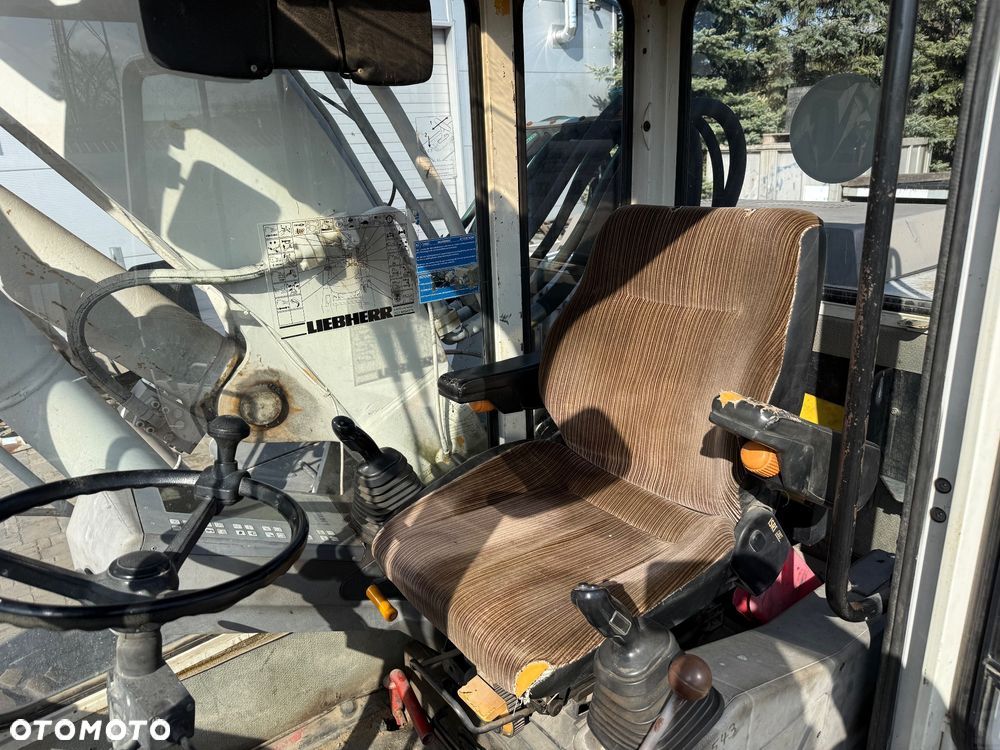 Liebherr A900 Litronic - 10