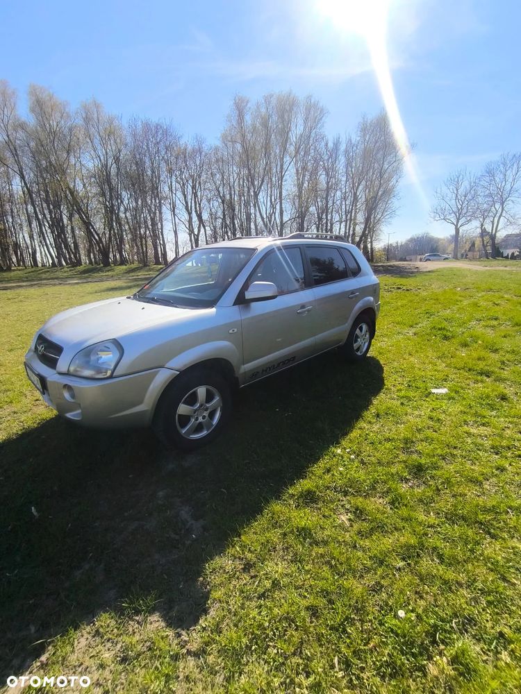 Hyundai Tucson 2.0 2WD GLS - 3