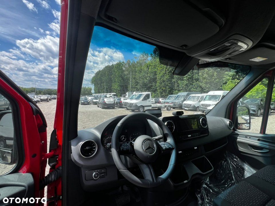 Mercedes-Benz Sprinter - 6