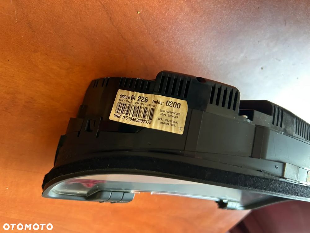 AUDI A4 B7 2.0 TDI LICZNIK 0263664226 8E0920932 - 6