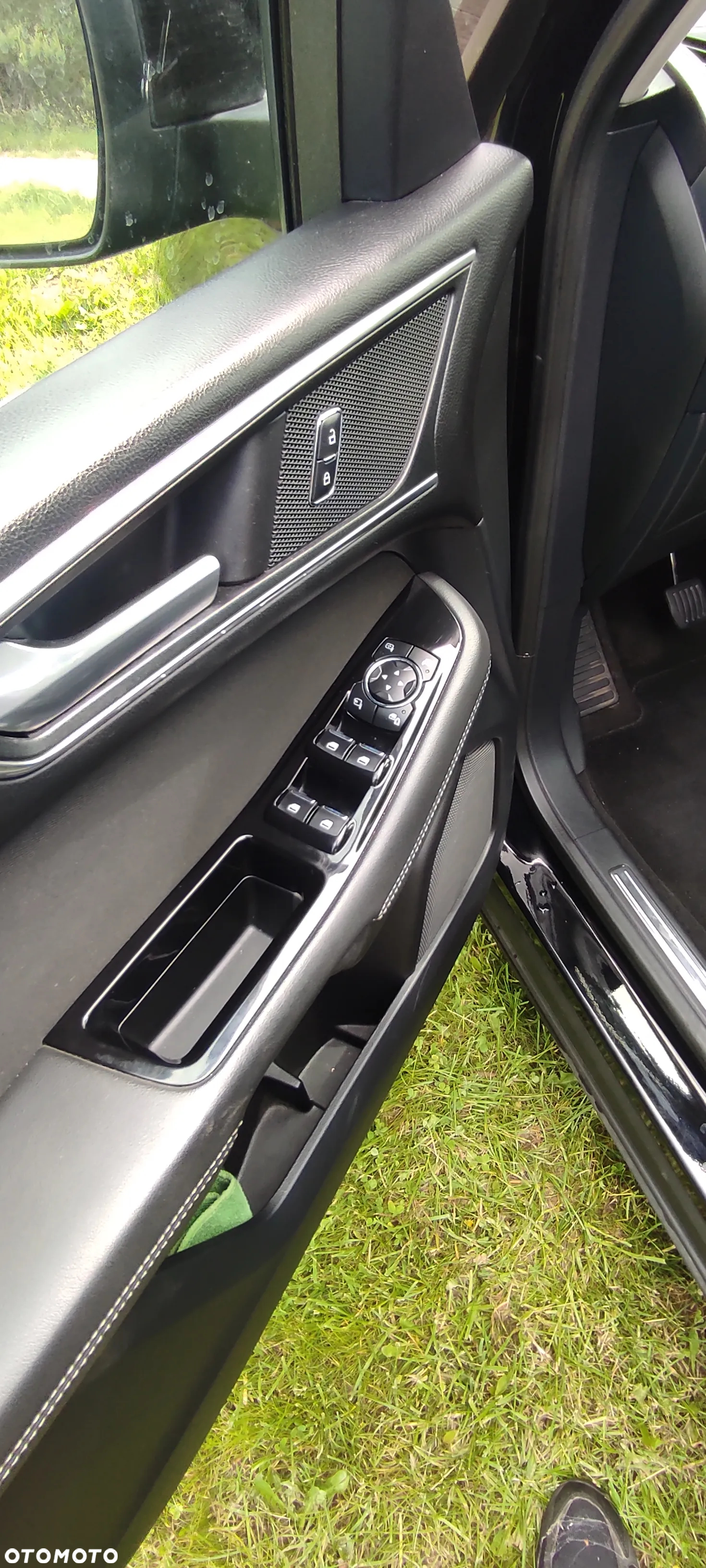 Ford Galaxy - 13