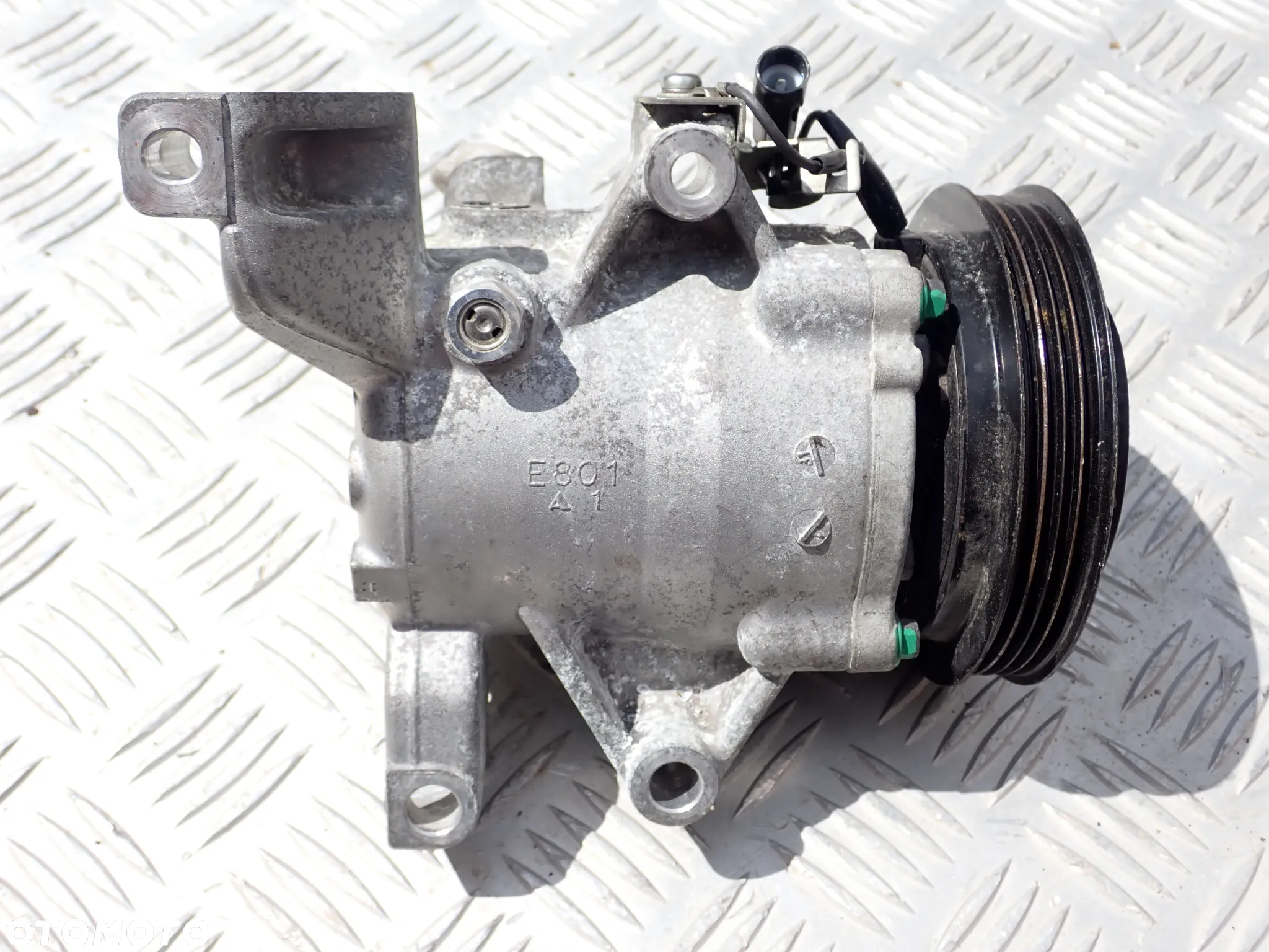 SPRĘŻARKA KLIMATYZACJI SUZUKI SWIFT   447280-3593  600 ZŁ - 4