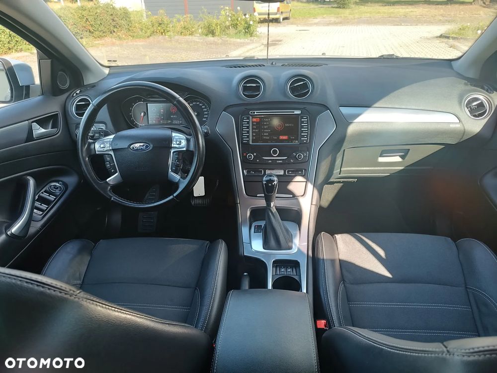 Ford Mondeo 2.0 SCTi Titanium - 14