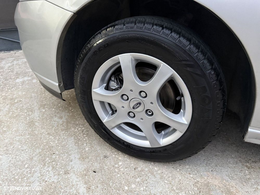 Ford Focus SW 1.4 Comfort - 14