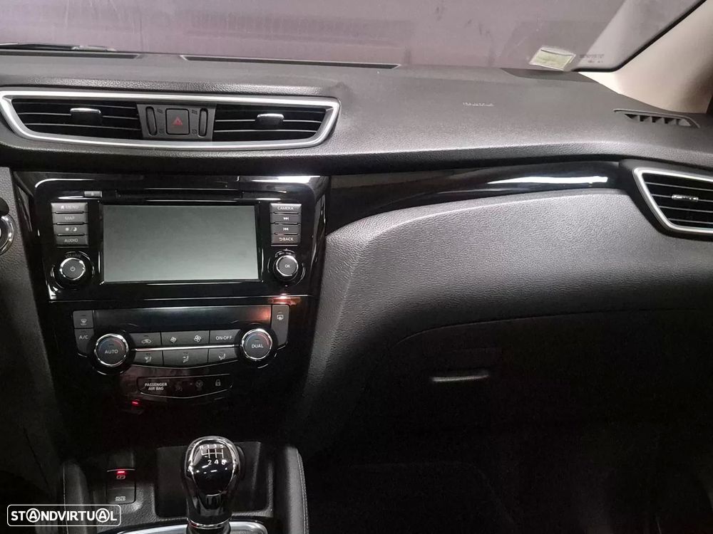 Nissan Qashqai 1.3 DIG-T N-Connecta LED+SKY - 10