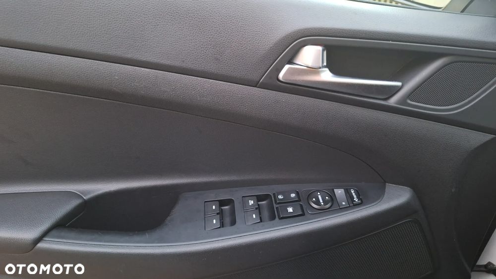 Hyundai Tucson blue 1.7 CRDi 2WD Style - 10