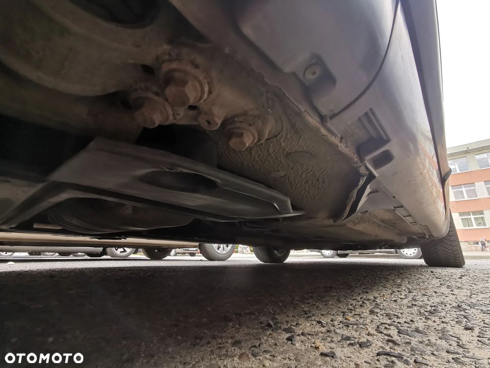 Audi A6 Avant 2.4 - 9