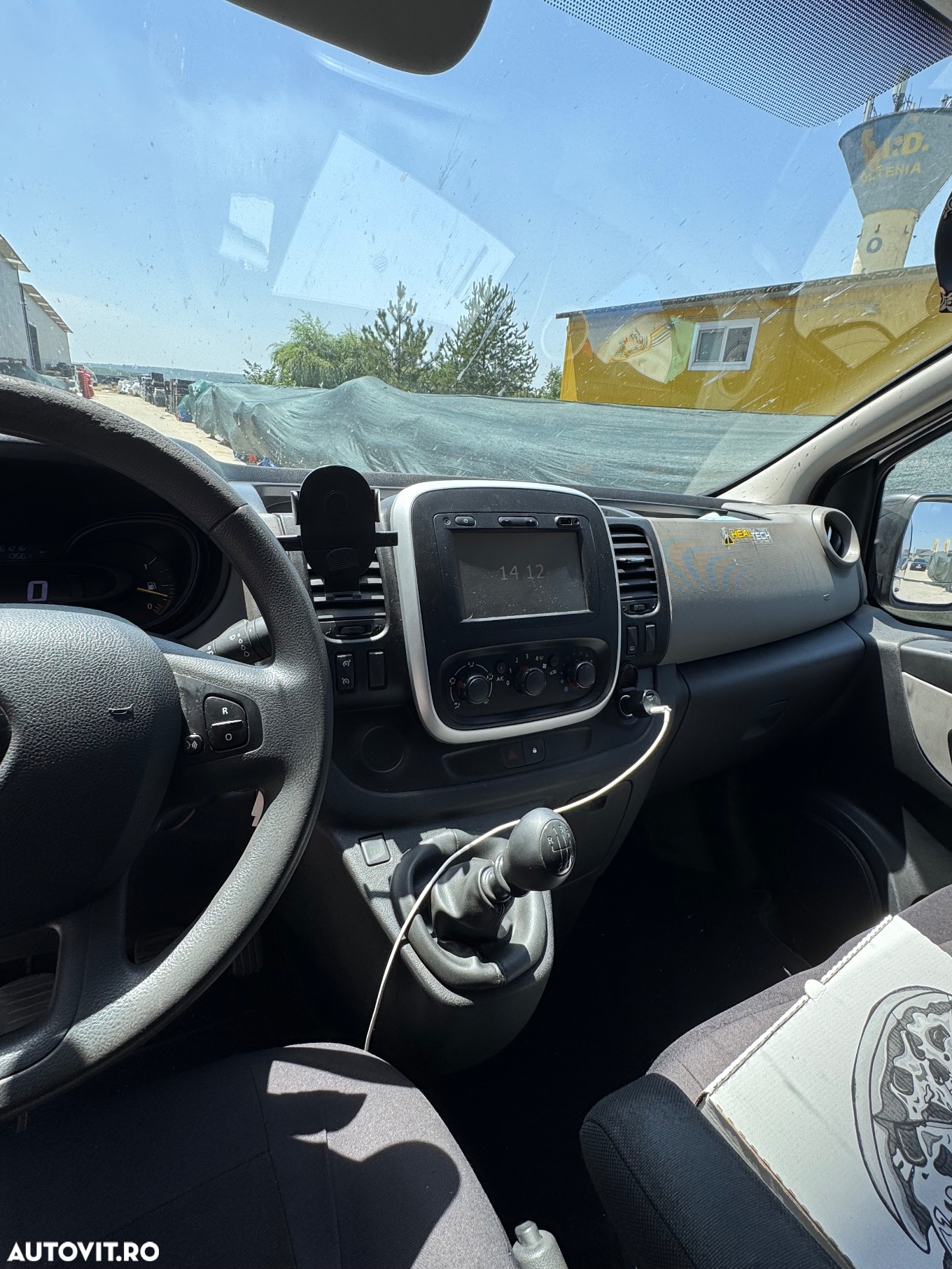 Renault Trafic - 14