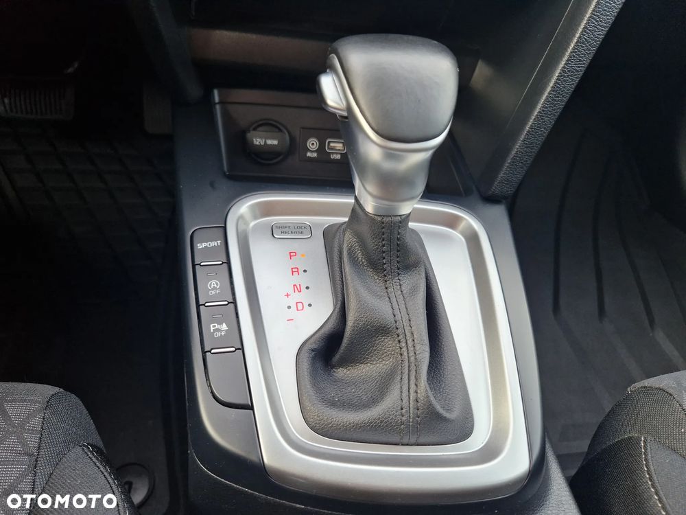 Kia Ceed 1.4 T-GDI L Business Line DCT - 18