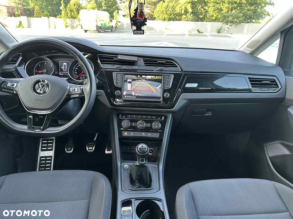 Volkswagen Touran 2.0 TDI SCR (BlueMotion Technology) SOUND - 12