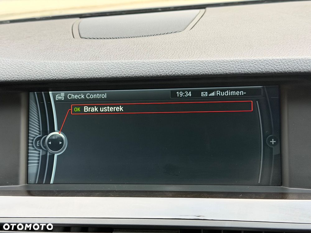 BMW Seria 5 528i xDrive - 31