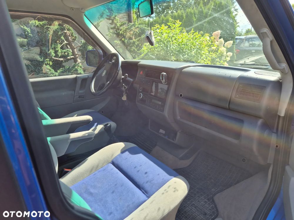 Volkswagen Multivan Standard - 5