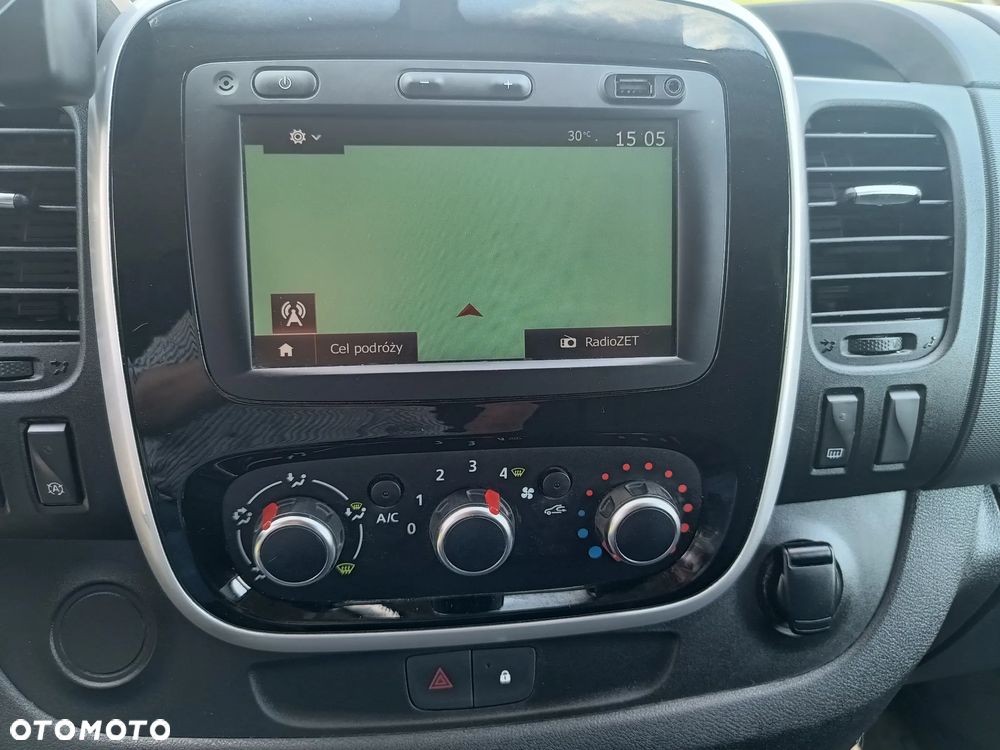 Renault Trafic L2H1 2.0 diesel 145kM 2019rok WEBASTO, CZUJNIKI PARKOWANIA, HAK, NIEWIELKI PRZEBIEG stan BDB, BEZWPADKOWY! - 35