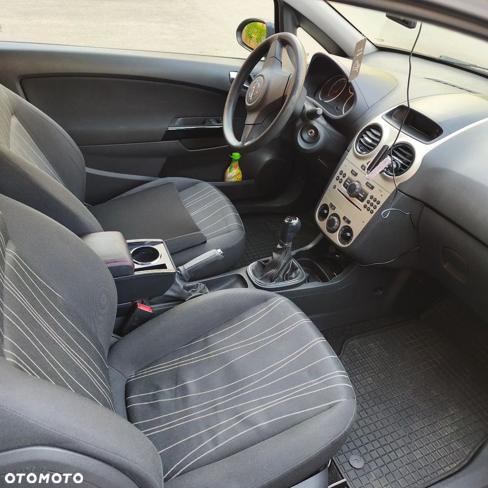 Opel Corsa - 8