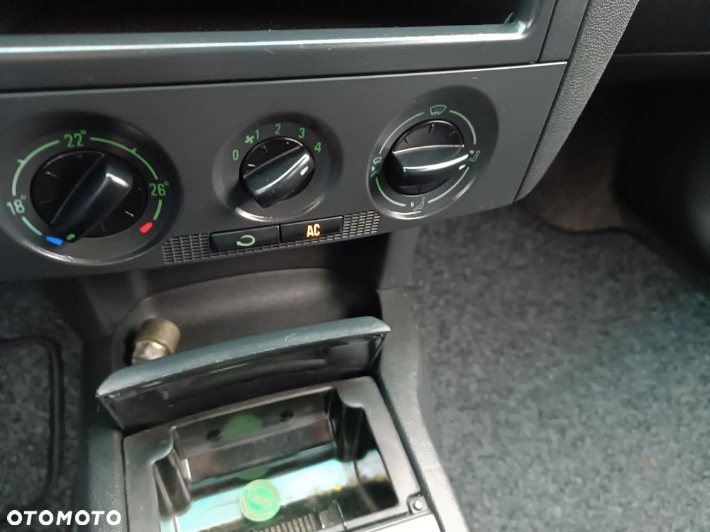 Skoda Fabia 1.4 16V Cool Edition - 28