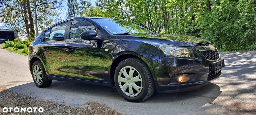 Chevrolet Cruze 1.6 LS+ - 1