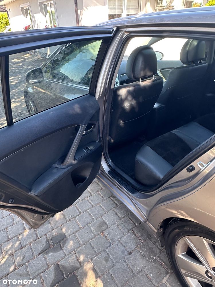 Toyota Avensis 1.8 Comfort - 28