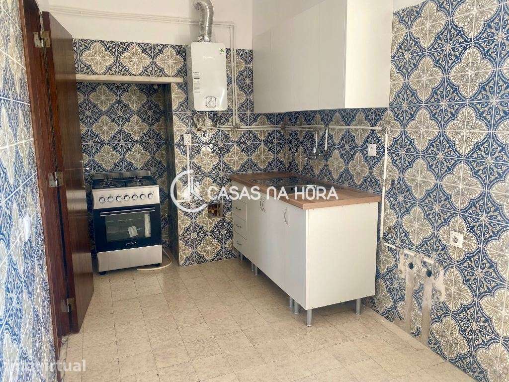 Atelier T0 em Almada - Grande imagem: 5/15