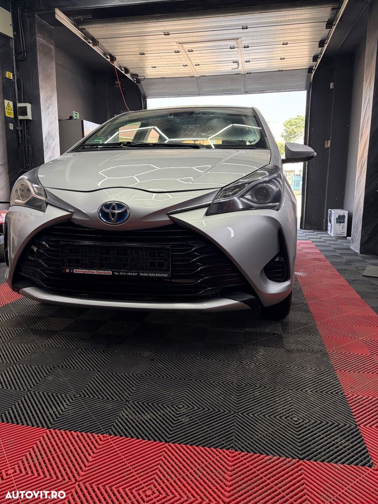 Toyota Yaris 1.5 VVT-i HSD Dynamic - 2