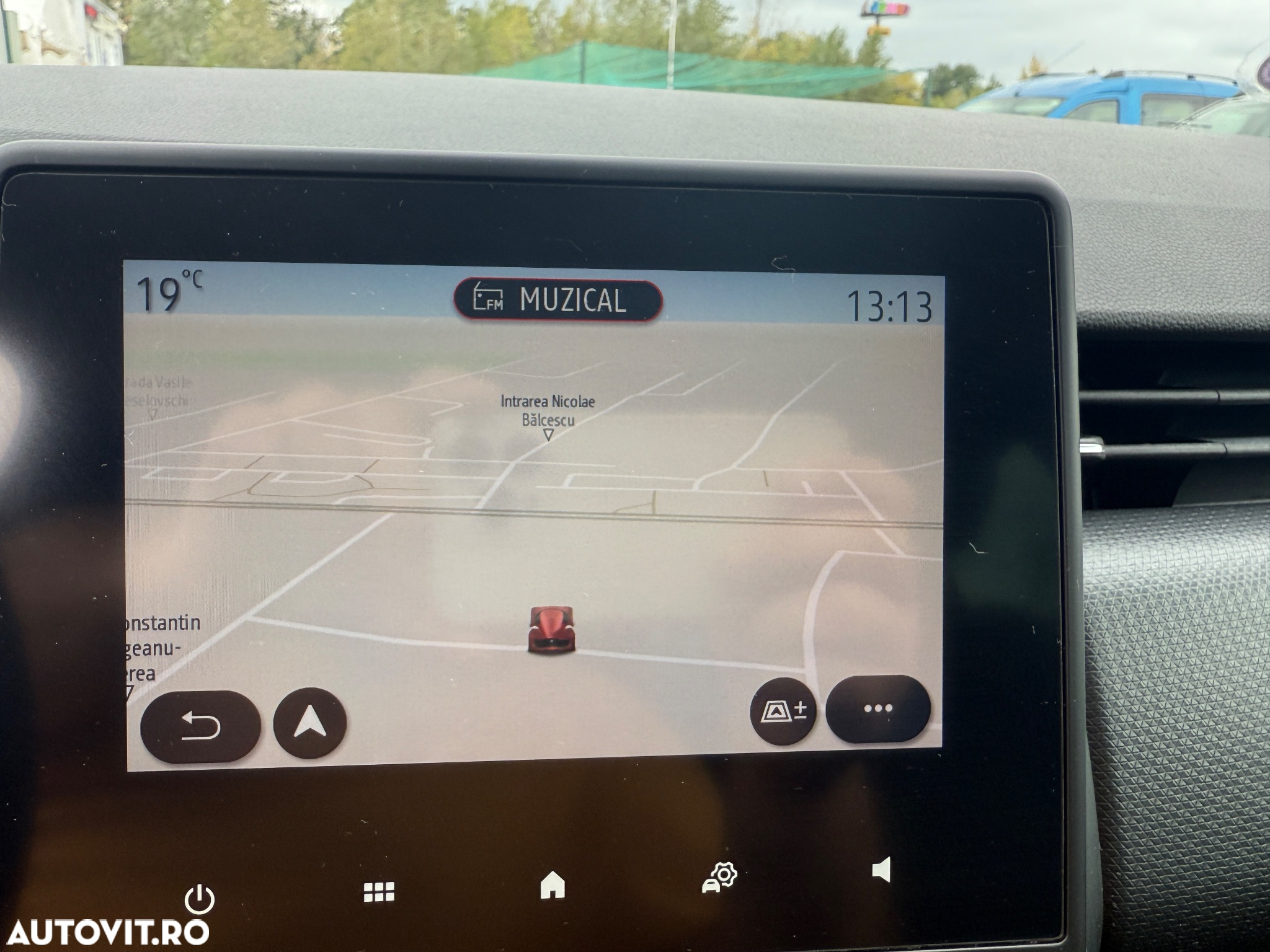 Renault Clio E-TECH Hybrid 140 BUSINESS EDITION - 17