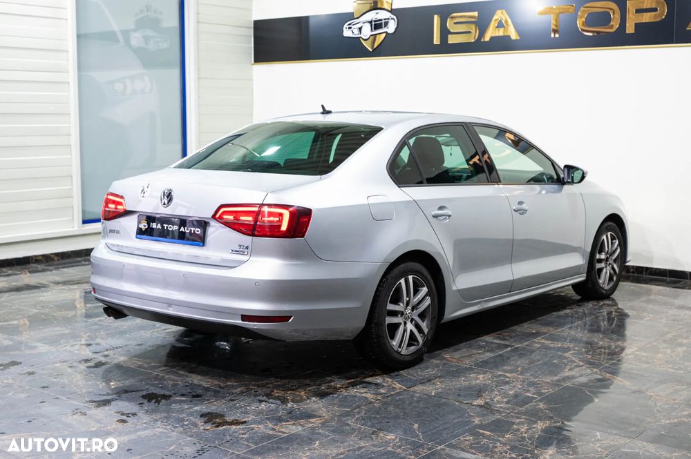 Volkswagen Jetta 2.0 TDI DSG BlueMotion Technologie - 28
