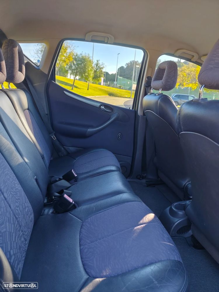 Mercedes-Benz A 140 Avantgarde - 11