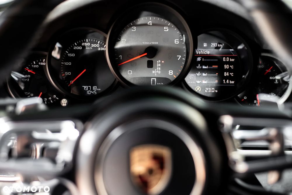 Porsche 911 Carrera S PDK - 38