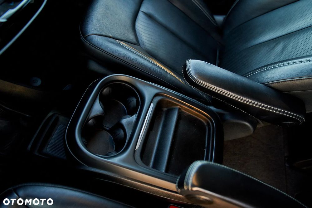 Chrysler Pacifica - 25