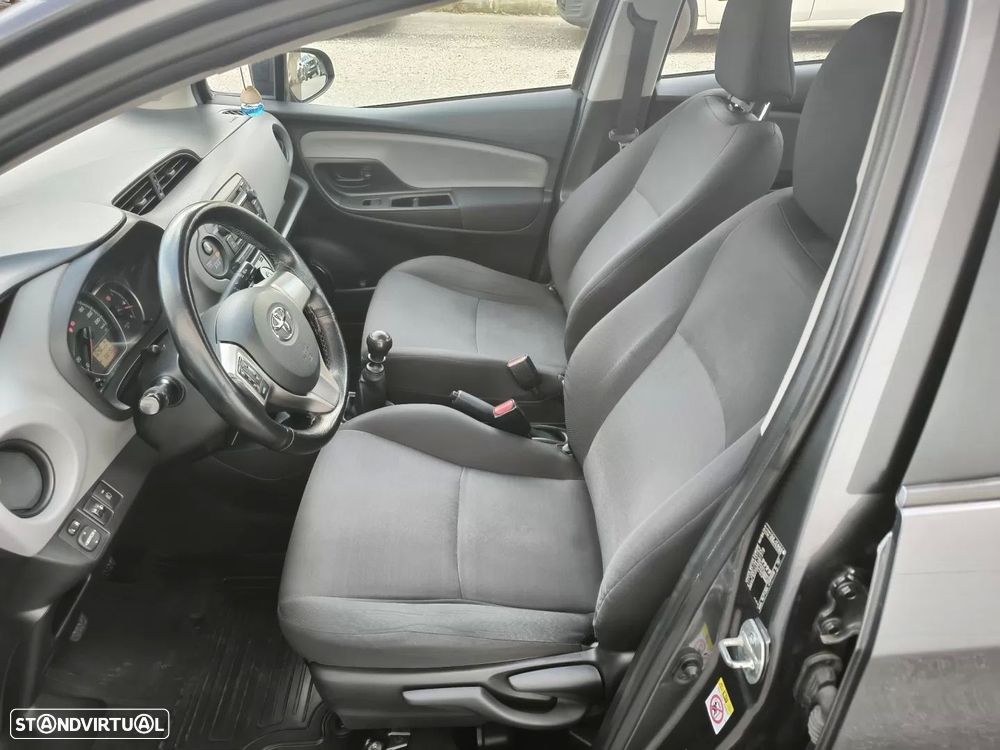 Toyota Yaris 1.4 D-4D ACtive+AC - 23