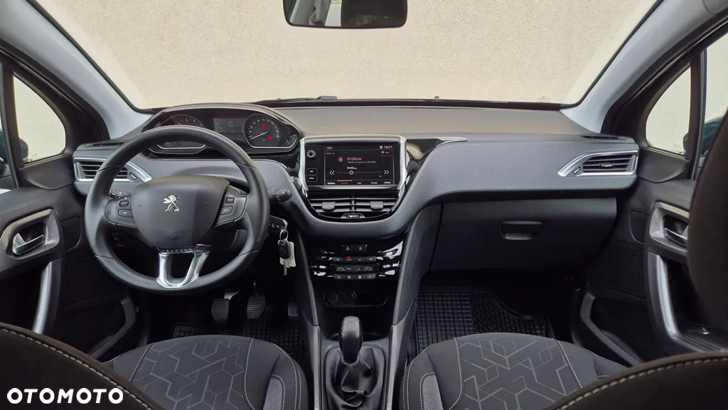 Peugeot 2008 1.2 Pure Tech Style S&S - 8