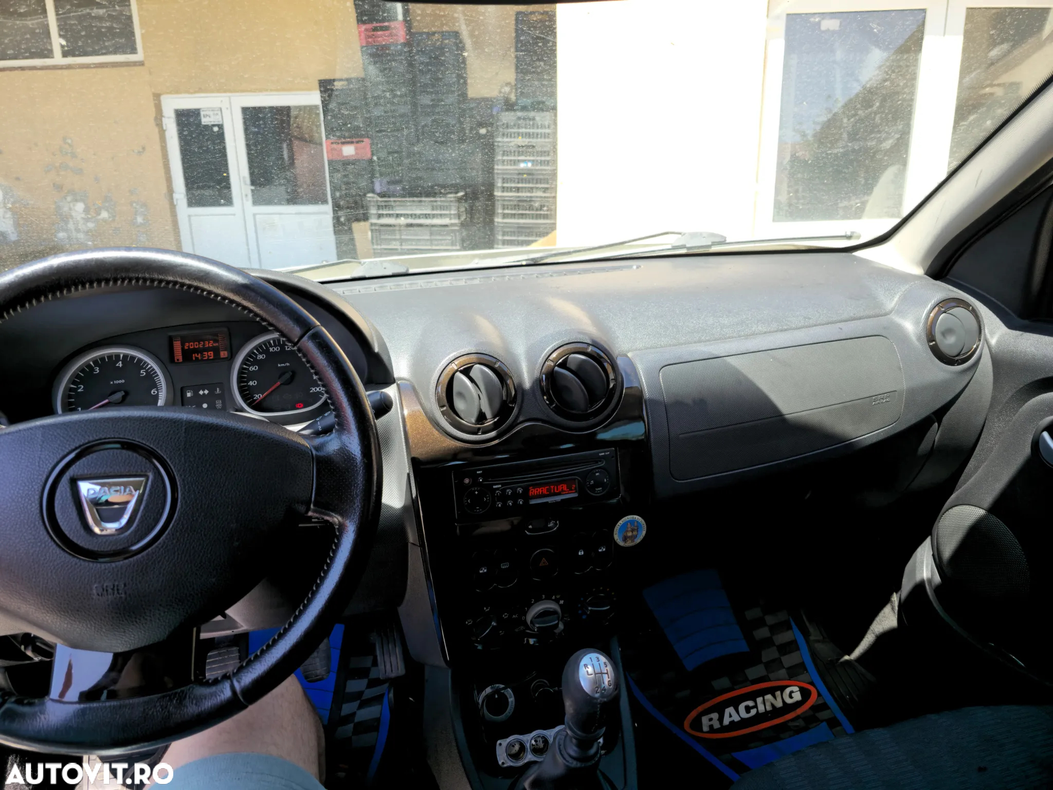 Dacia Duster 1.5 dCi 4x2 Prestige - 8