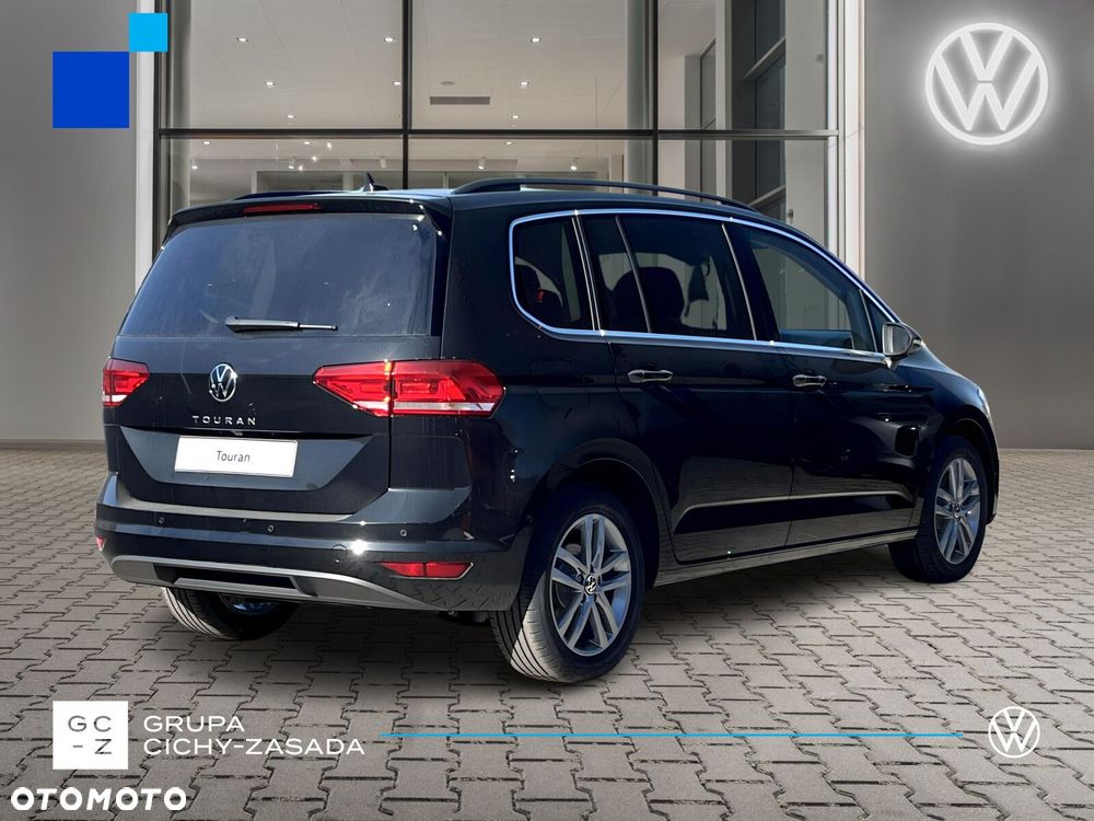 Volkswagen Touran - 9