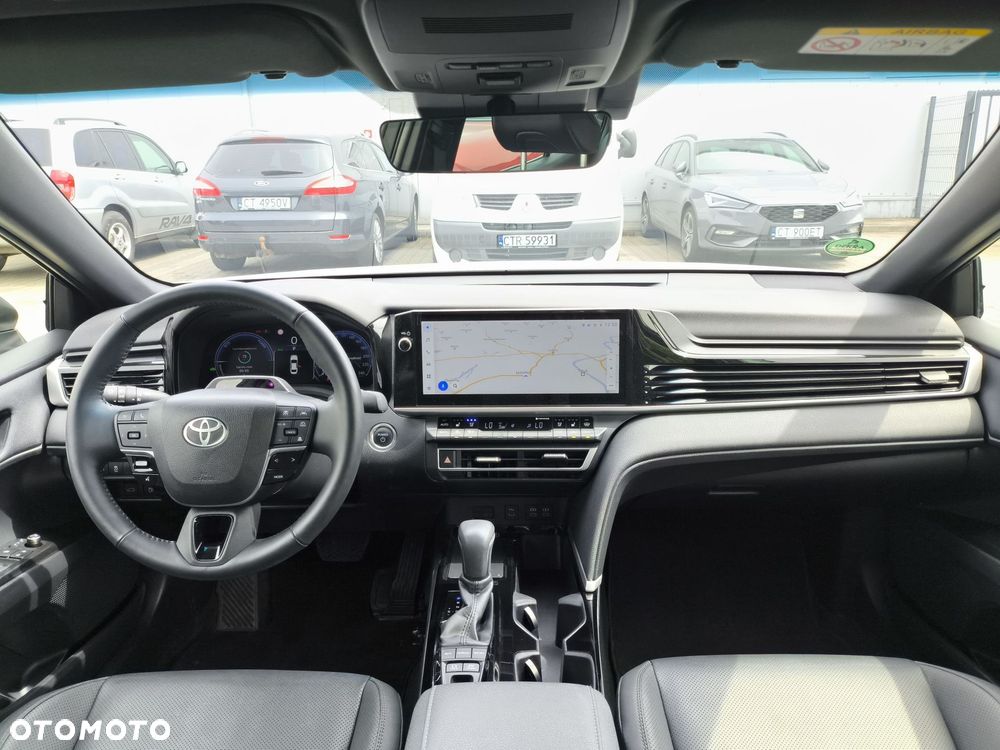 Toyota Camry - 24