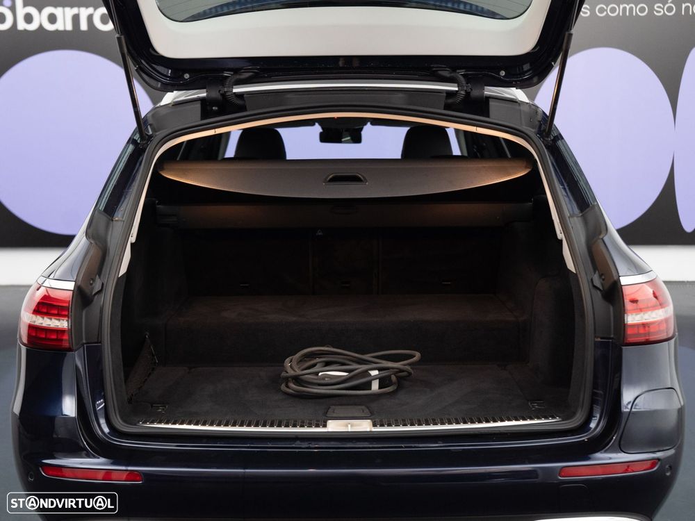 Mercedes-Benz E 300 de Avantgarde - 12