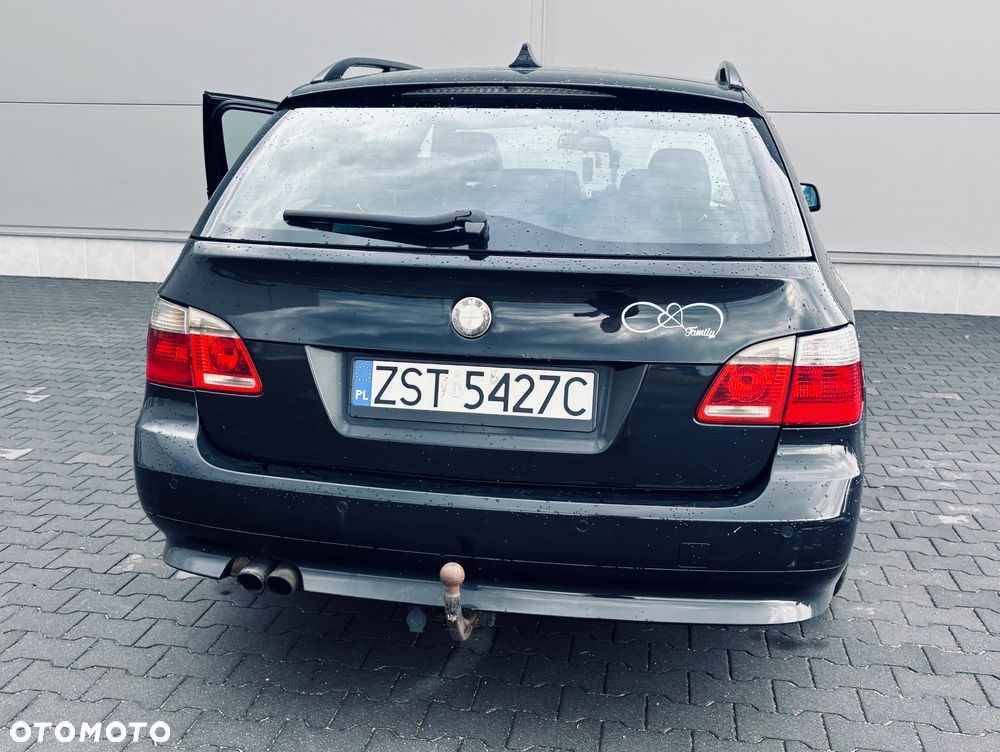 BMW Seria 5 525d - 5