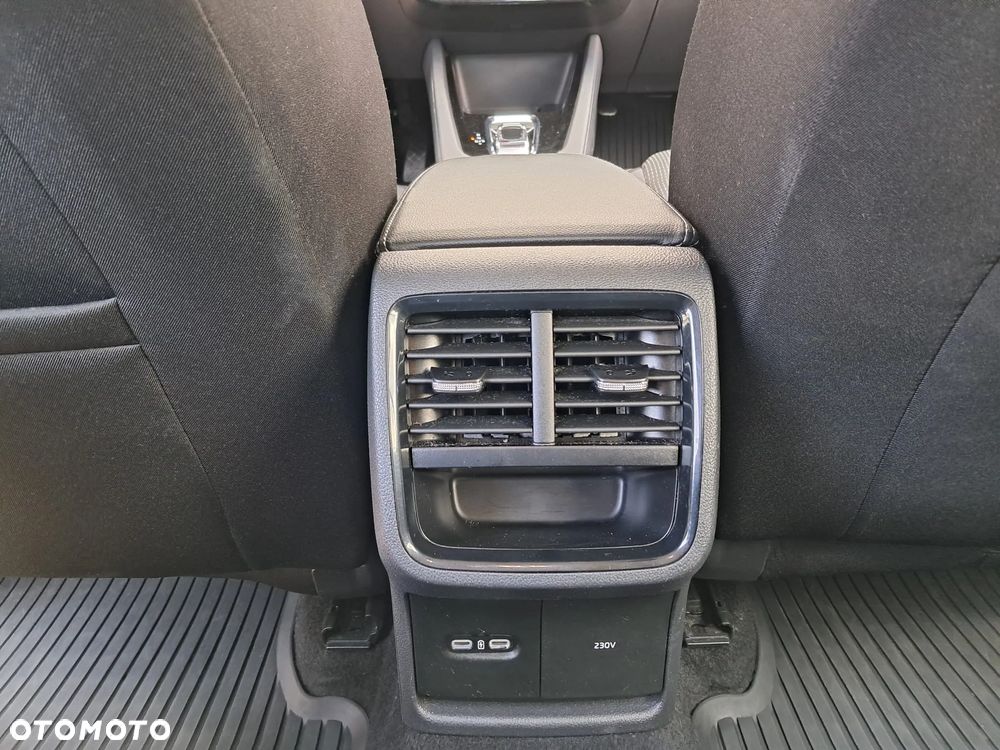 Skoda Octavia 2.0 TDI Ambition DSG - 26