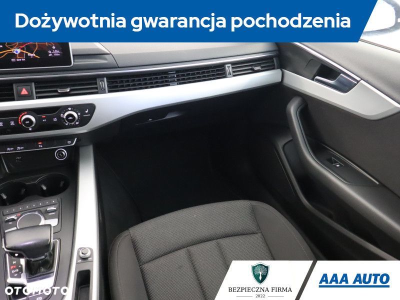 Audi A4 Avant - 10