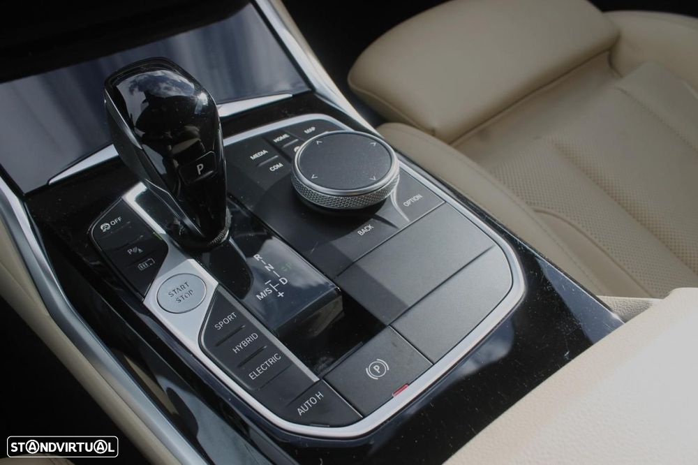 BMW 320 e Line Sport Auto - 45