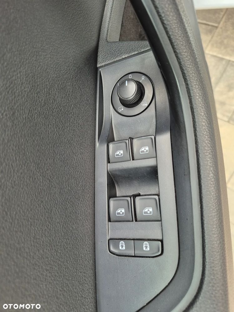 Skoda Superb 2.0 TDI SCR Ambition DSG - 19
