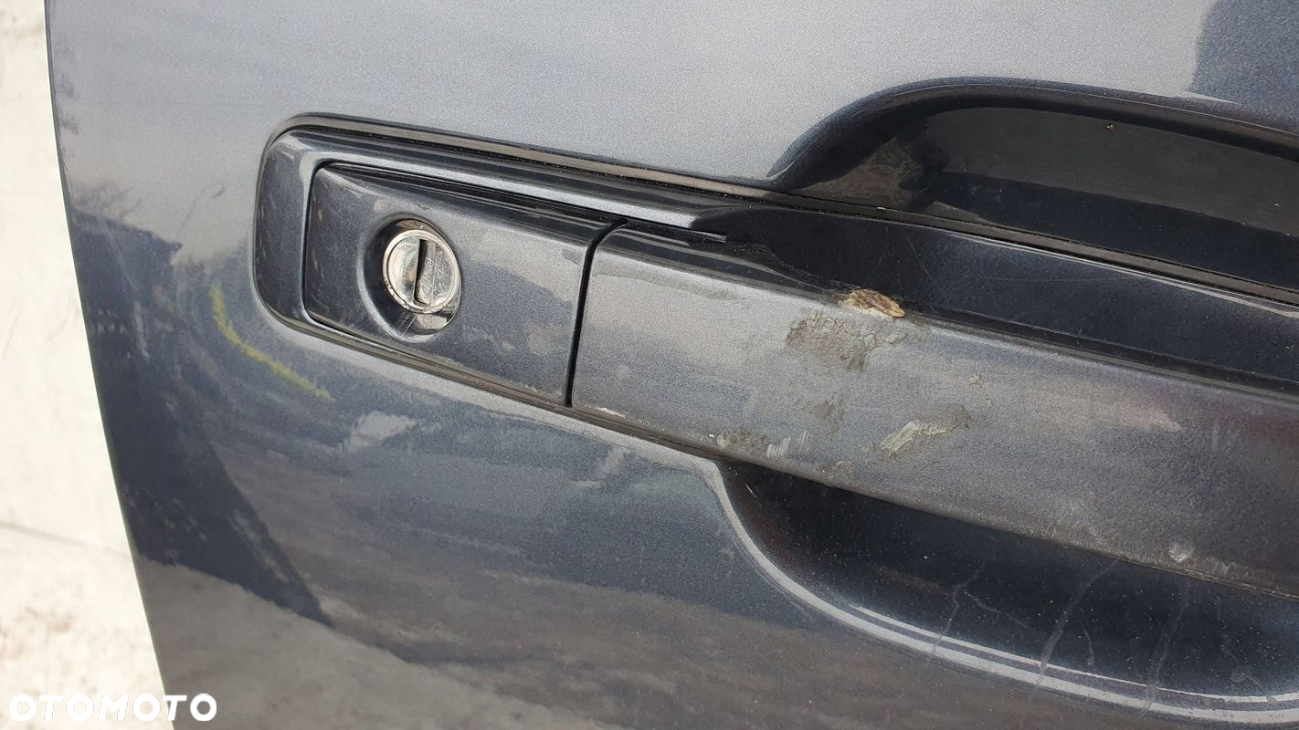 SsangYong Rexton 1 I prawe drzwi przednie przód € - 8