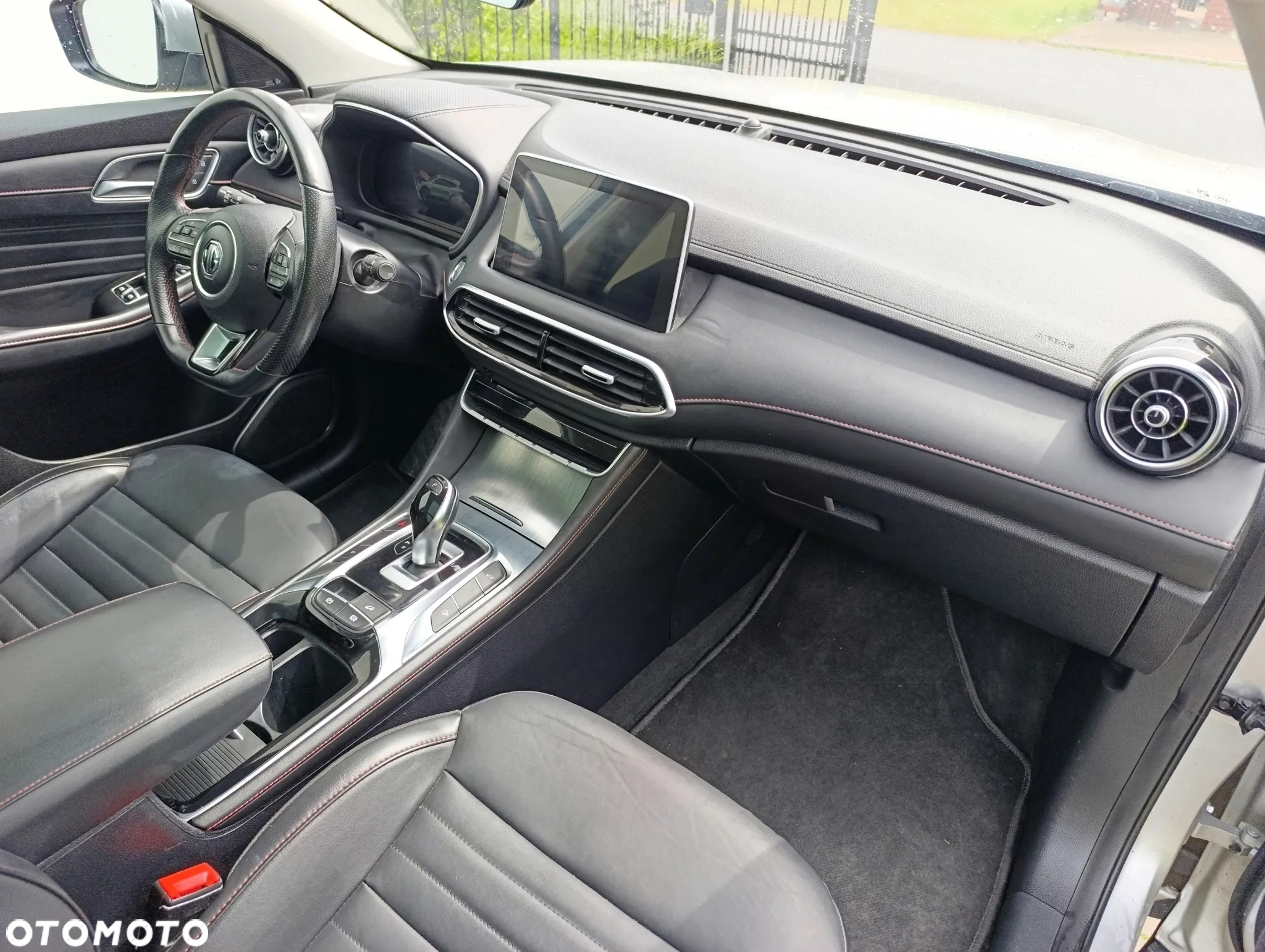 MG EHS 1.5T-GDI PHEV Luxury - 13