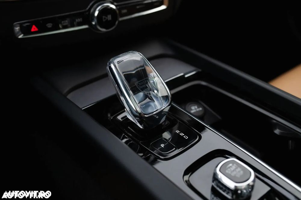 Volvo XC 60 T8 Twin Engine AWD Inscription - 9