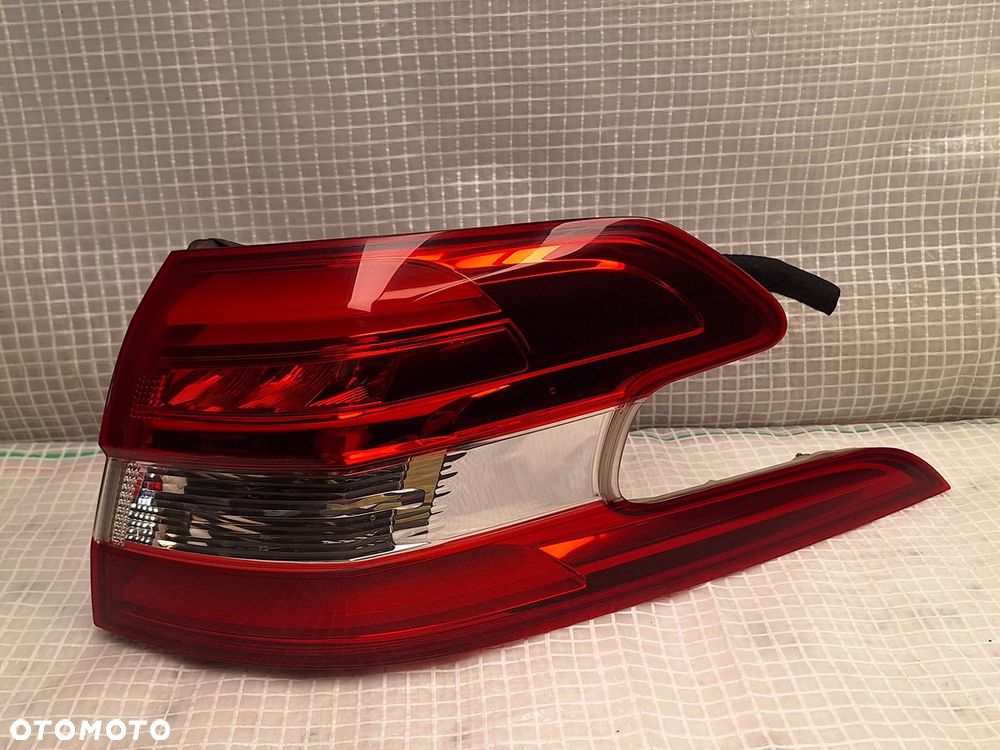 lampa tyl tylna prawa peugeot 308 II t9 2013-2017 kombi sw 9678093880 europa orginal demontaz - 1