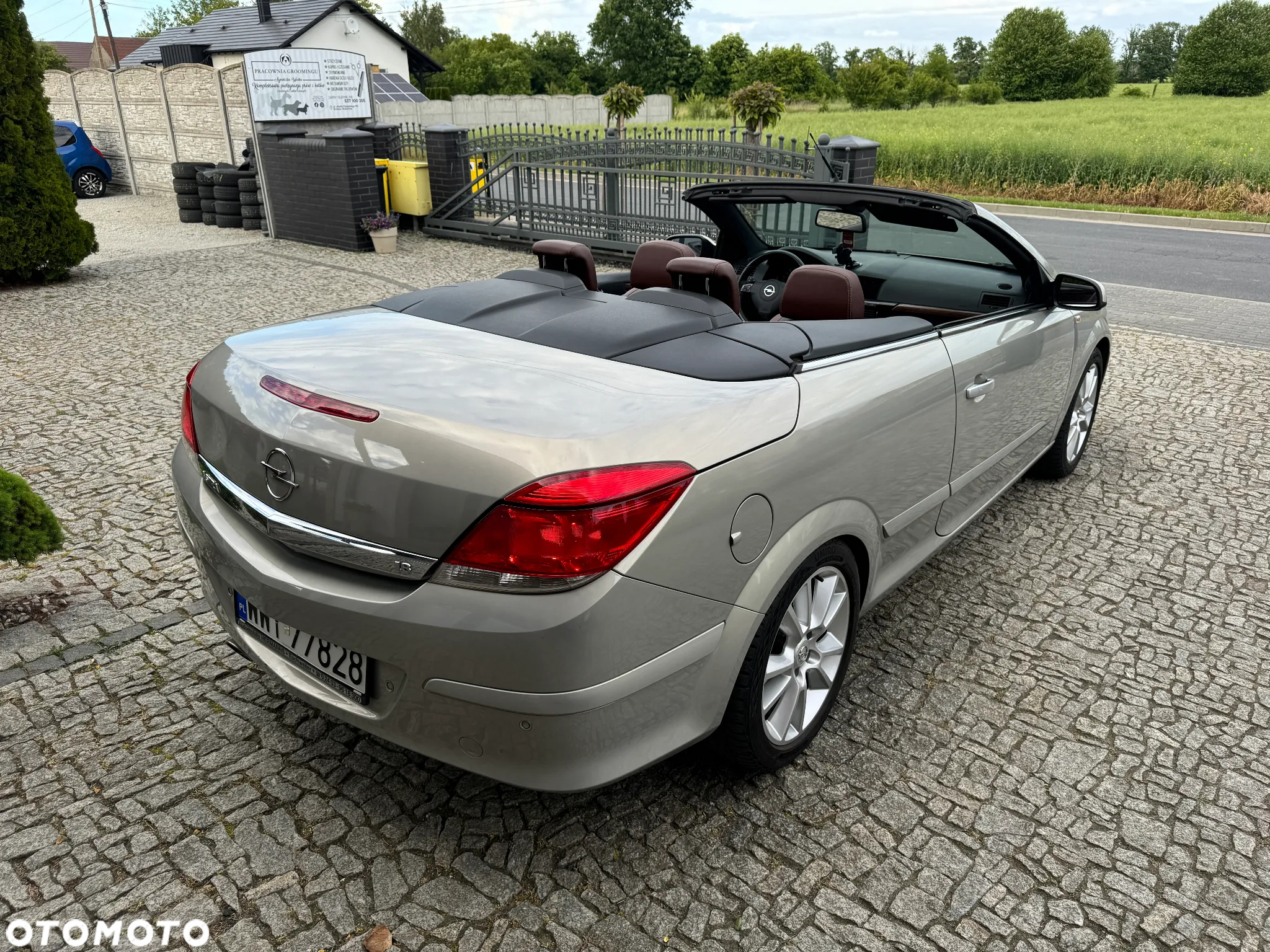 Opel Astra Twin Top 1.8 Automatik Cosmo - 4