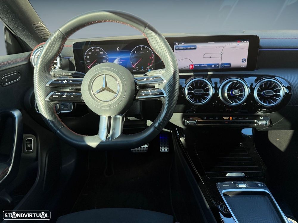 Mercedes-Benz CLA 200 d Shooting Brake AMG Line Aut. - 12