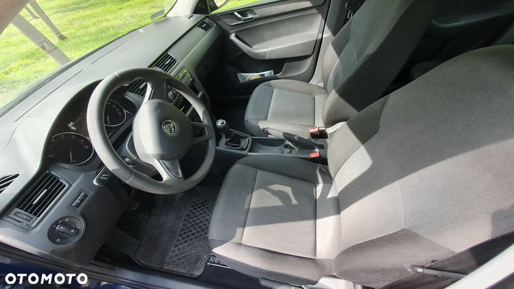 Skoda RAPID 1.2 TSI Active - 6