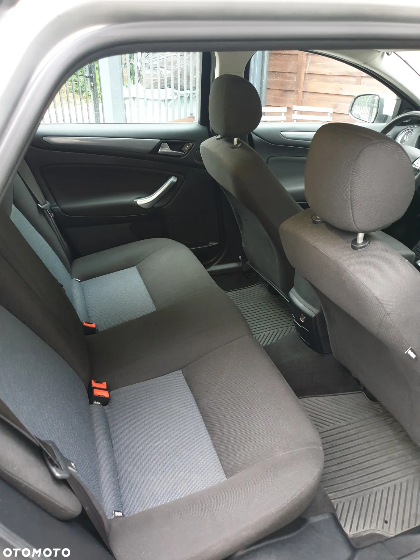 Ford Mondeo 2.0 Silver X - 22