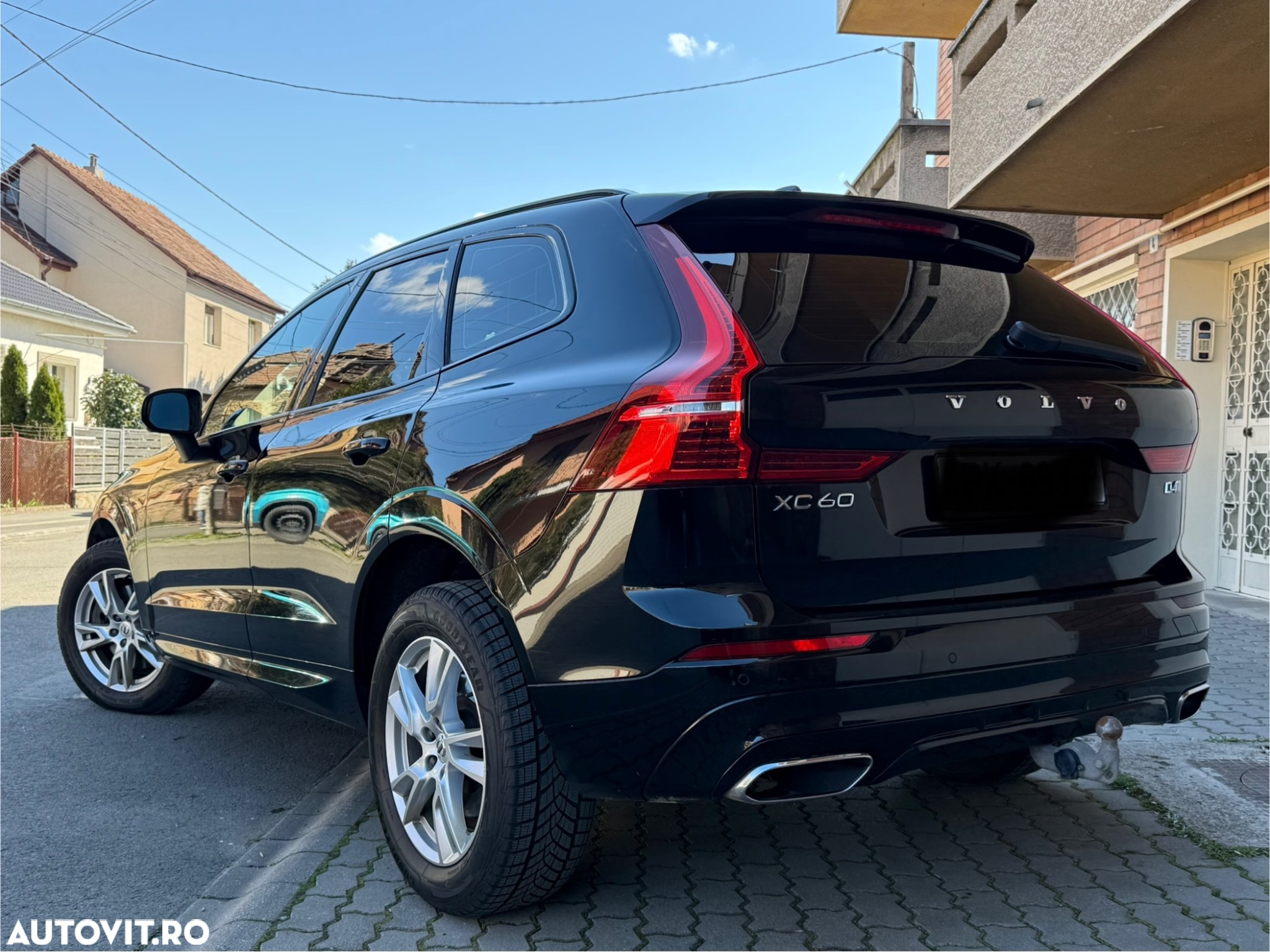 Volvo XC 60 D4 AWD R-Design - 31