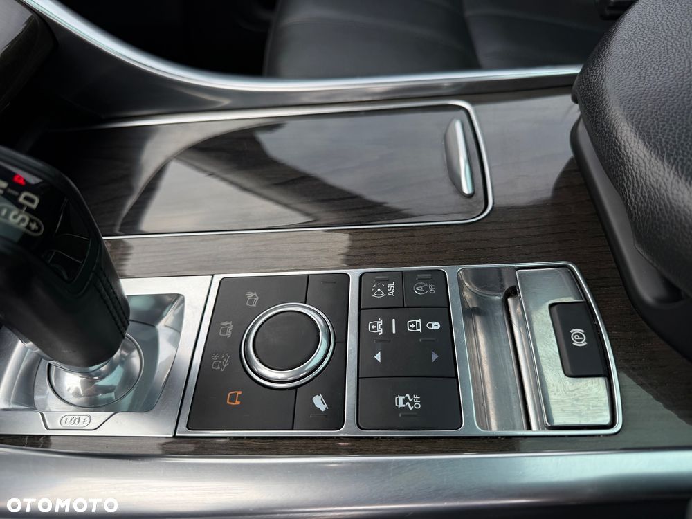 Land Rover Range Rover - 33